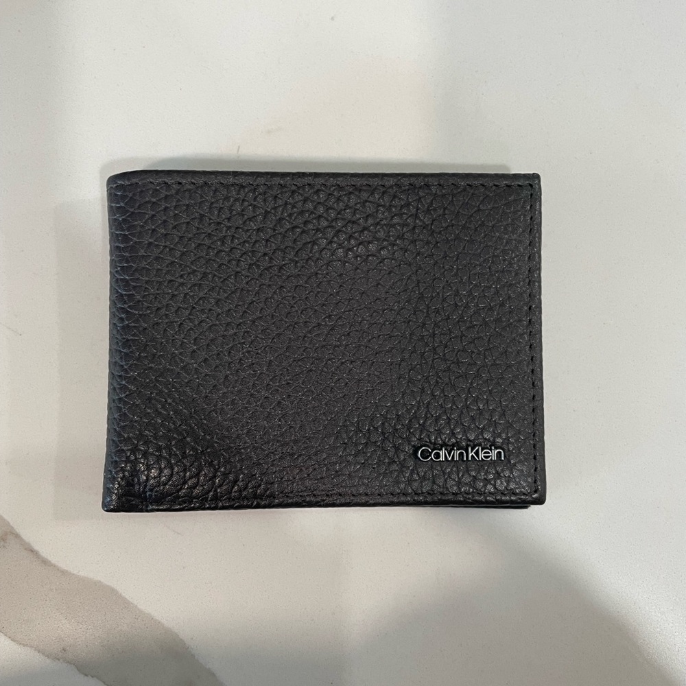 BRAND NEW authentic Calvin Klein wallet